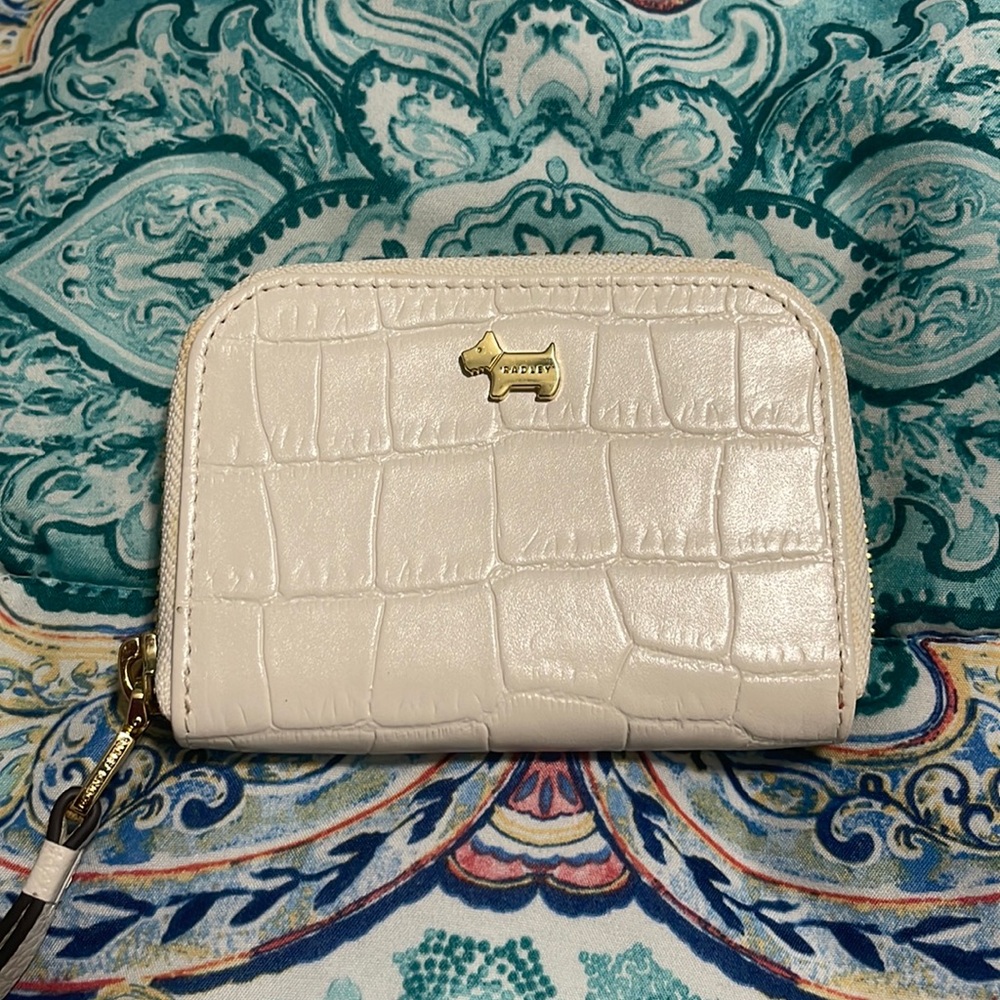 Radley london small zippy wallet